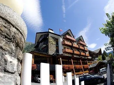 Pavillon Szálloda Courmayeur