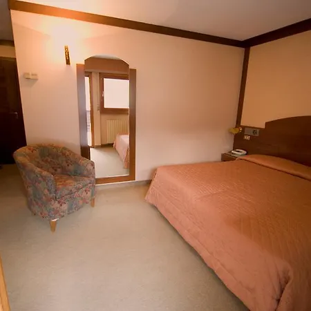 Pavillon Курмайор