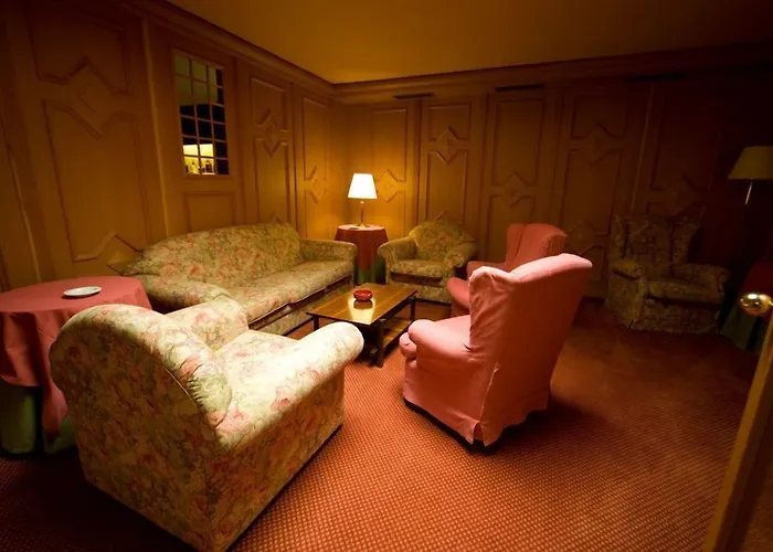 Pavillon 4* 쿠르마예