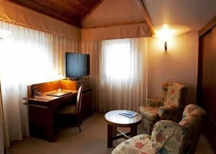 Pavillon 호텔 쿠르마예