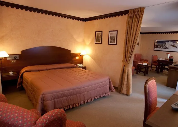 Pavillon 4* 쿠르마예